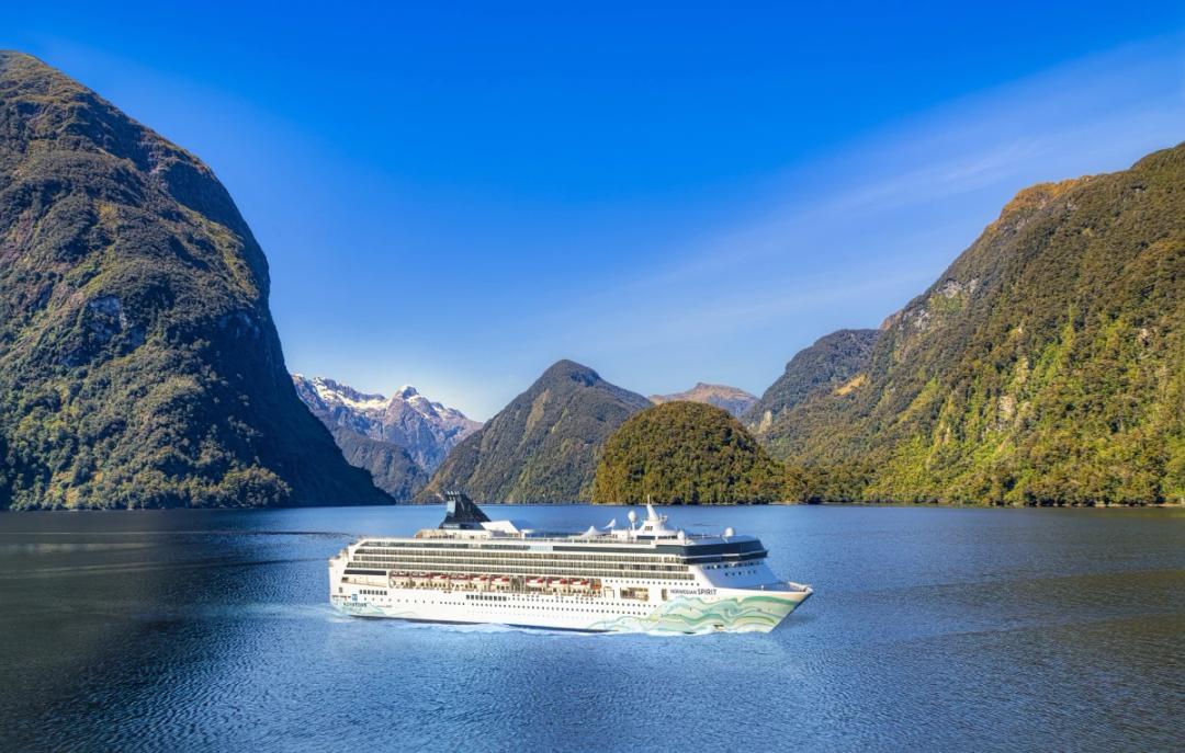 https://media.leisurecom.com/cruise/image-2026-09-18-14-50-14.webp