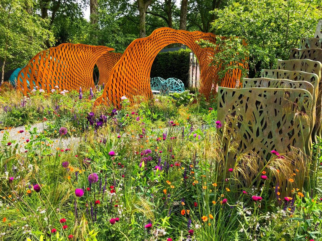 Splendour of England, Chelsea Flower Show and Lord of the Highlands