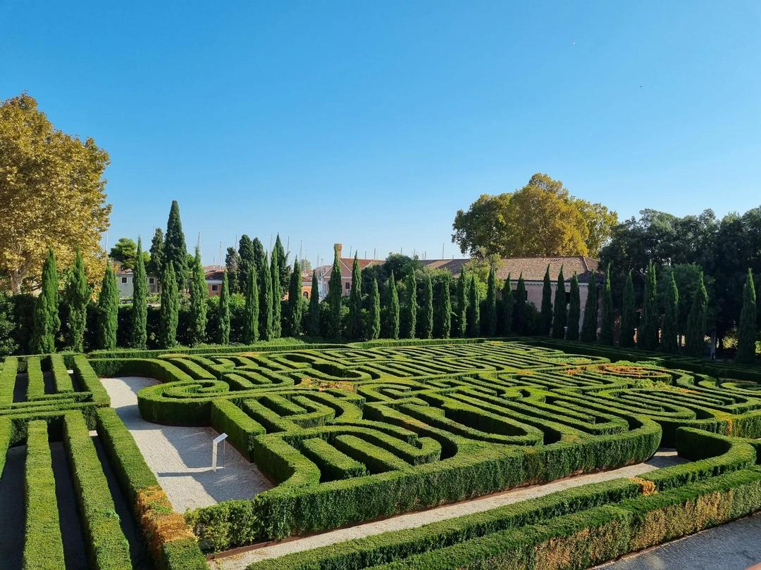 Botanical & Renaissance Landscapes: The Canary Islands, Madeira and Tuscany