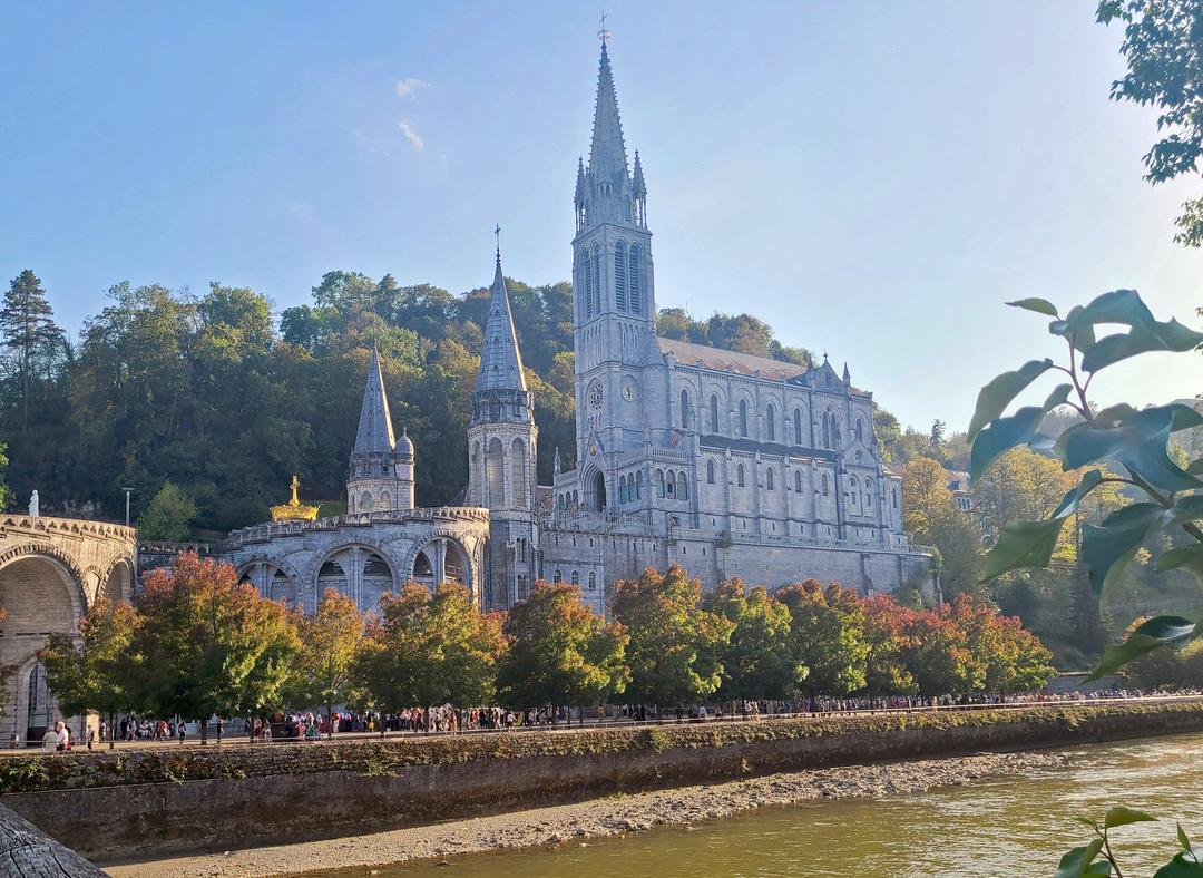 https://media.leisurecom.com/tour/tour-2026-09-20-05-11-02-1.jpg